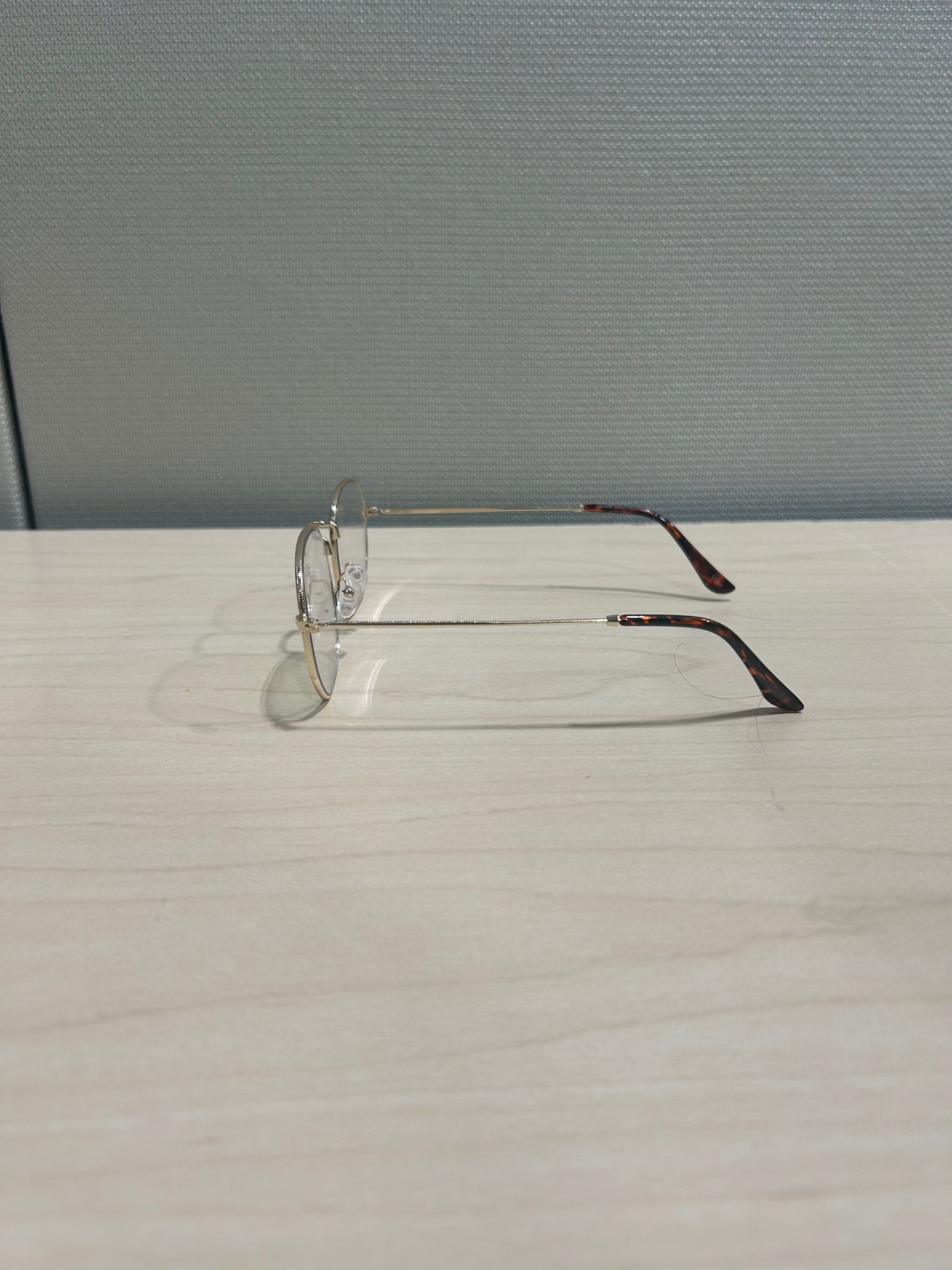 Blue light glasses