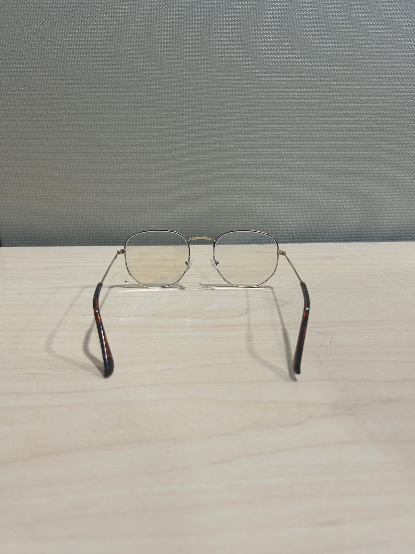 Blue light glasses